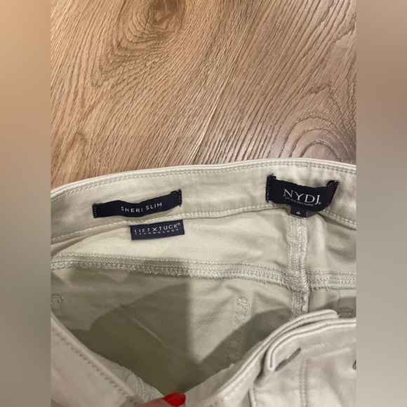 NYDJ Sheri slim ankle jeans with riveted side slits size 4 in feather - Picture 7 of 13